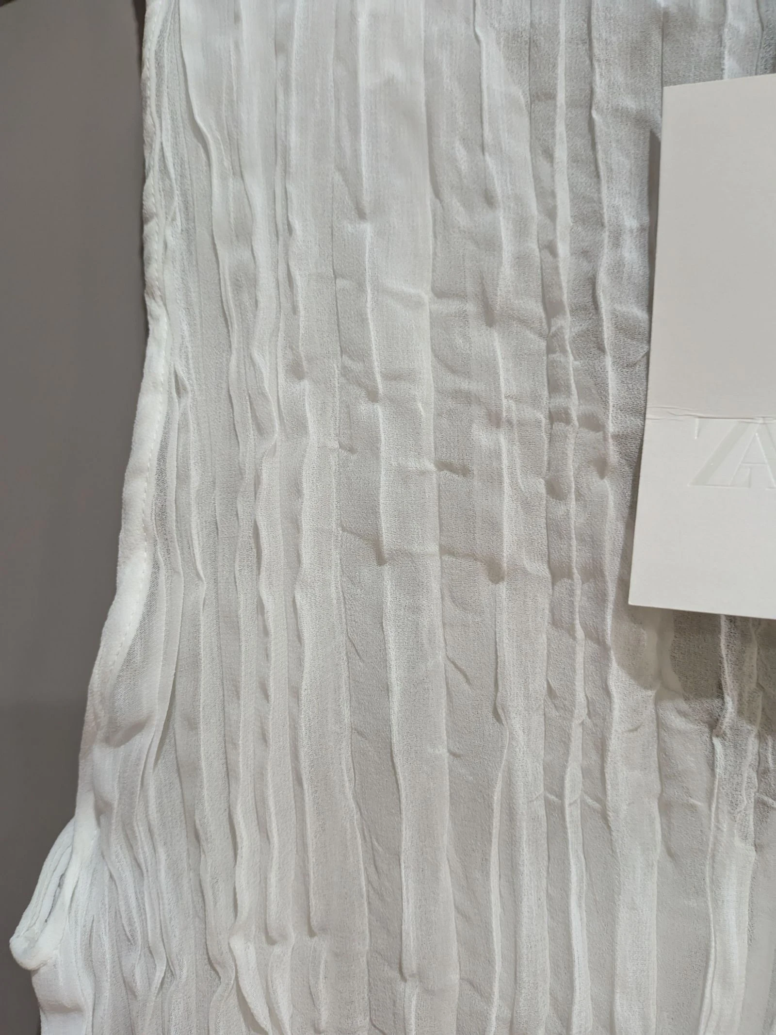 Top Bohemio Blanco con Volantes y Tejido Arrugado talla M de Zara – photo 4